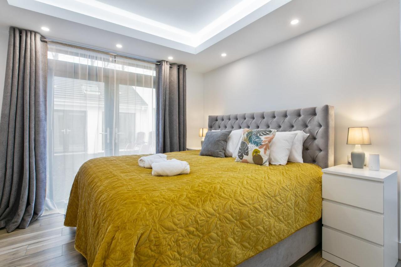 The Wylies Hotel Dunmurry ภายนอก รูปภาพ
