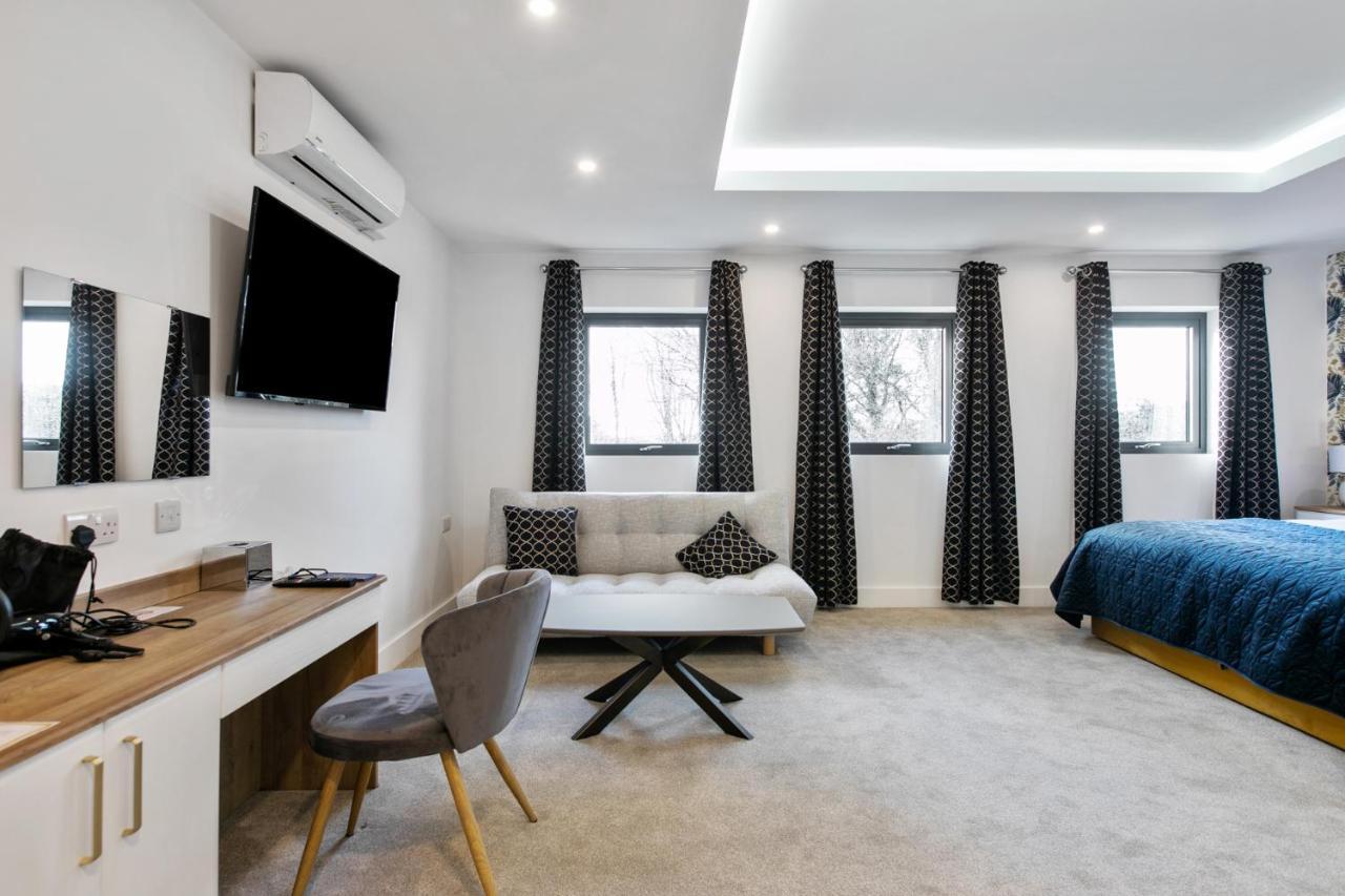The Wylies Hotel Dunmurry ภายนอก รูปภาพ
