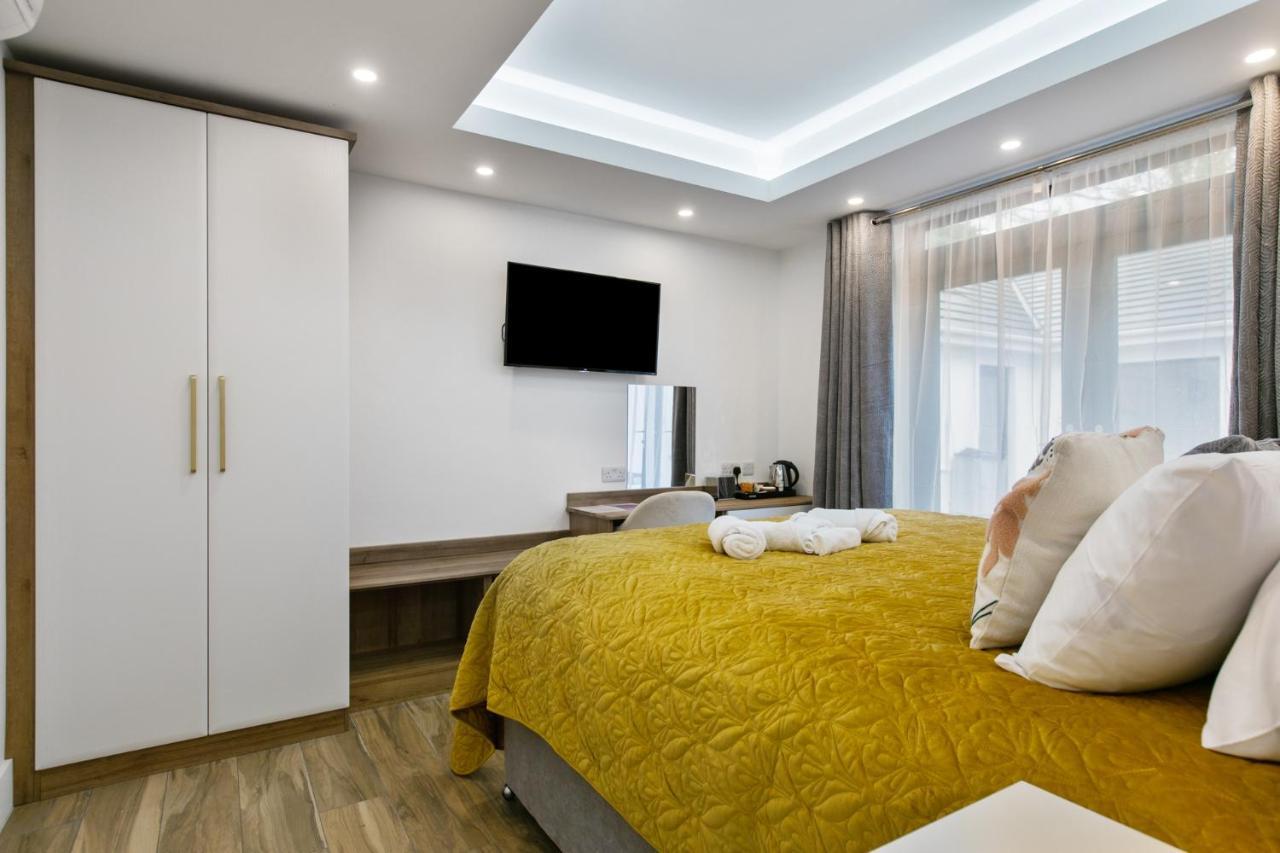 The Wylies Hotel Dunmurry ภายนอก รูปภาพ